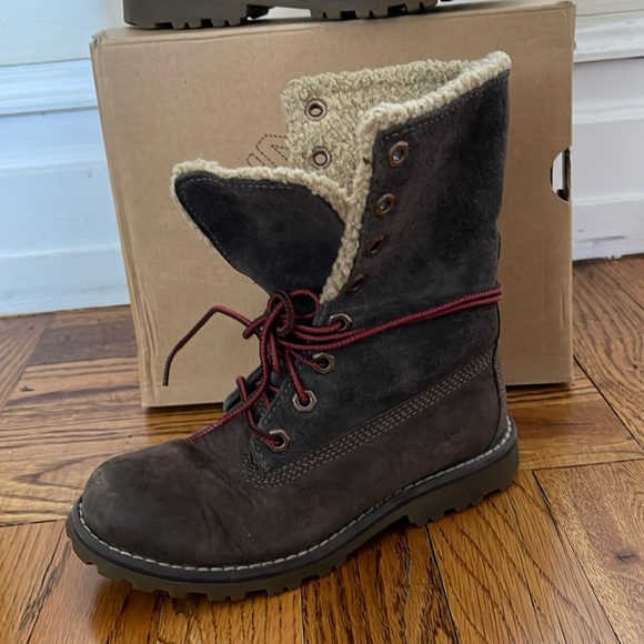 TIMBERLAND 6” SHEARLING BOOTS SIZE 12 - Picture 4 of 14